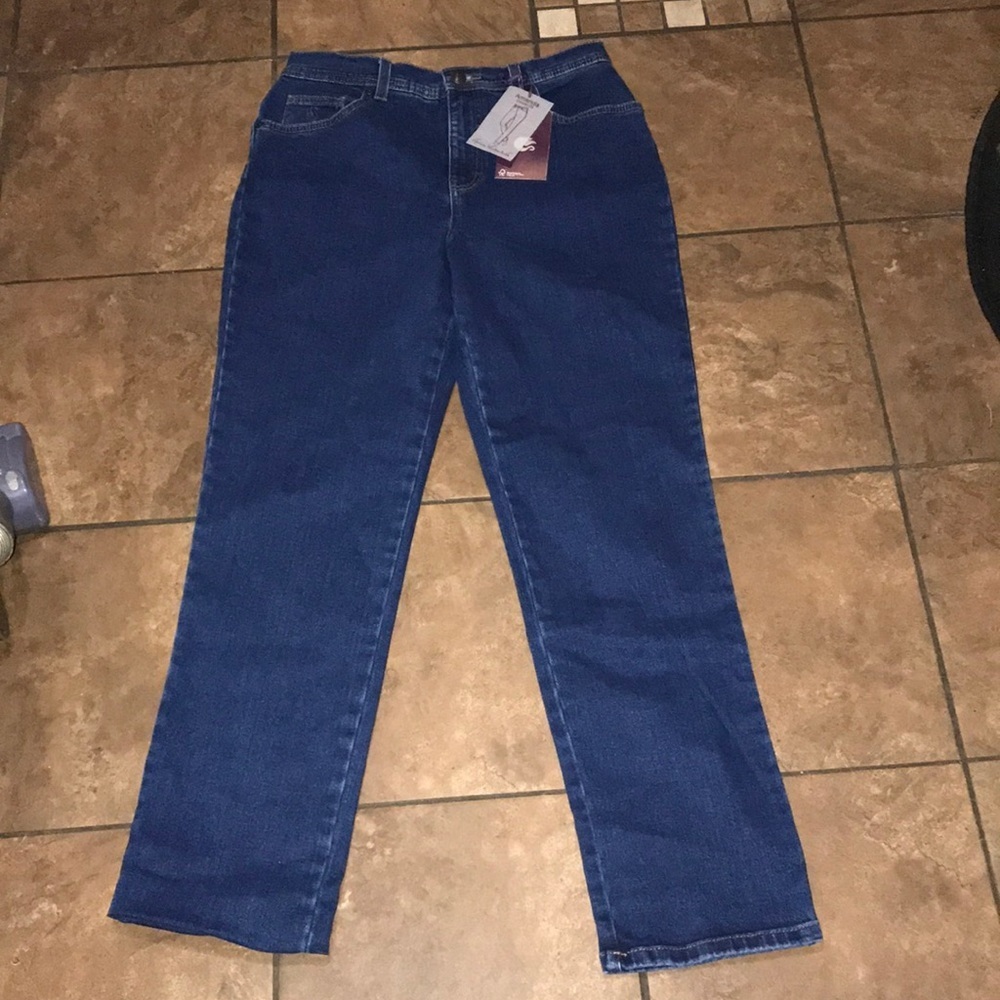 NWT Women’s Gloria Vanderbilt Jeans